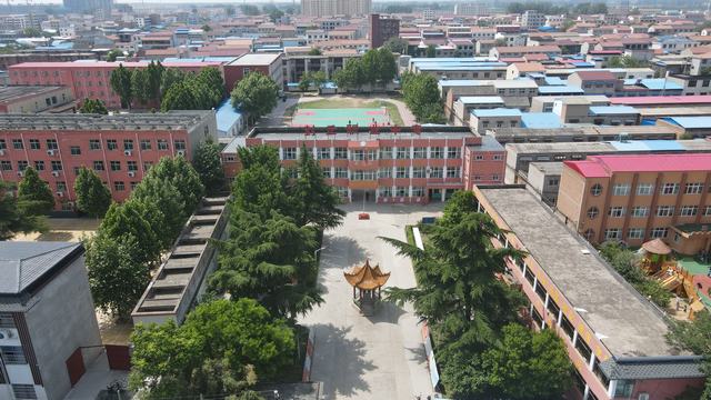 封丘县职业中等专业学校