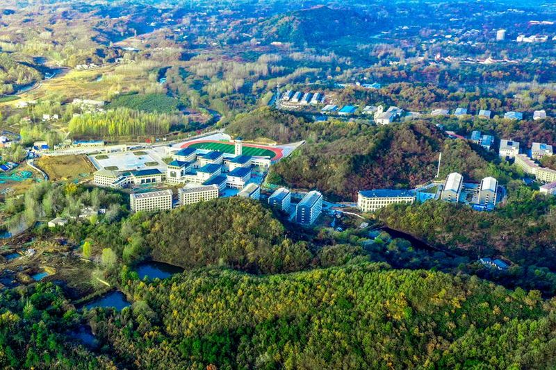 信阳航空职业学院中专部